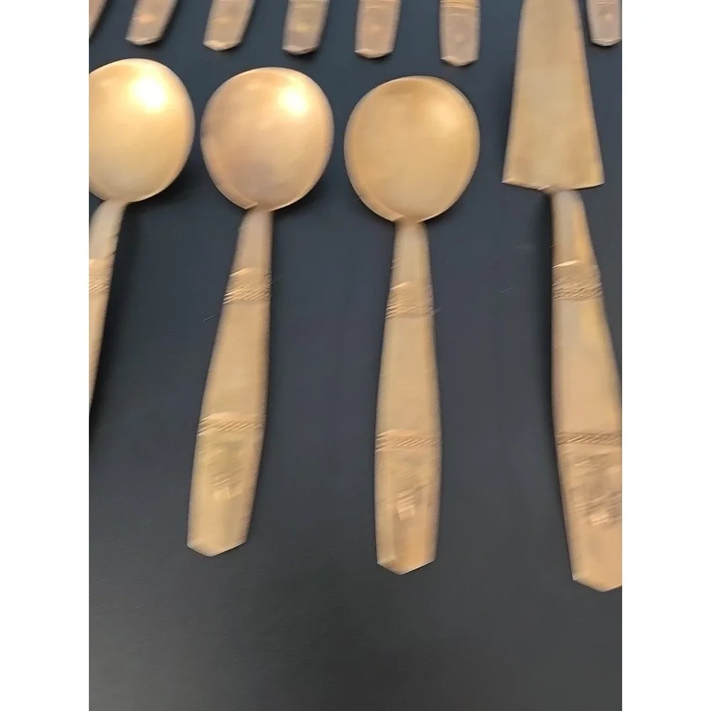 VTG James Quality Jewelers Bangkok Thailand Nickel‎ Bronze Flatware 20pc Set
